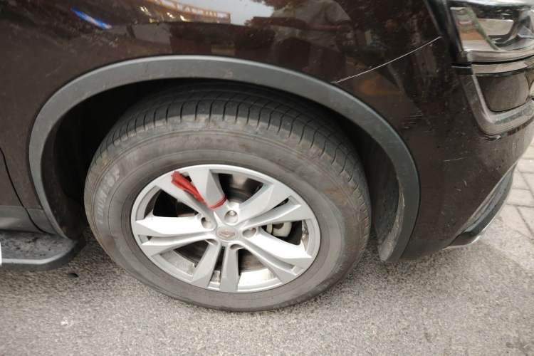 Used Renault Koleos 2018 2.0L Two-Wheel Drive Leading Edition Right Front Wheel Hub