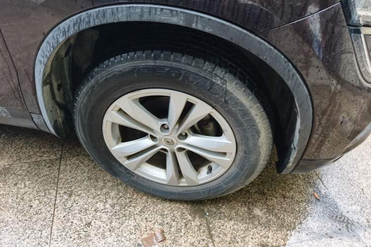 Used Renault Koleos 2018 2.0L Two-Wheel Drive Comfort Edition Right Front Wheel Hub