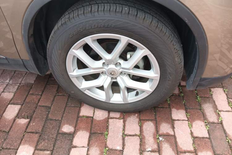 Used Renault Koleos 2018 2.5L Four-Wheel Drive Prestige Edition Right Front Wheel Hub