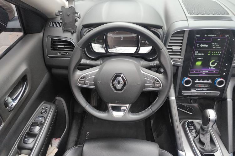 Used Renault Koleos 2018 2.0L Two-Wheel-Drive Luxury Edition Steering Wheel