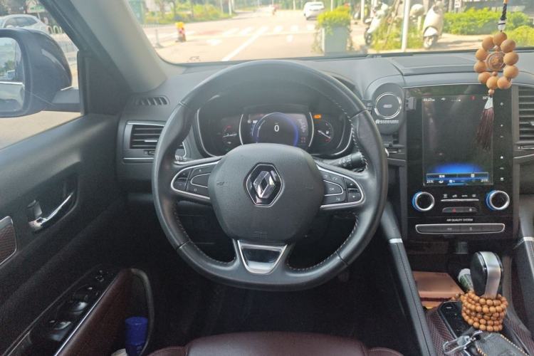 Used Renault Koleos 2018 2.0L Two-Wheel-Drive Luxury Edition Steering Wheel