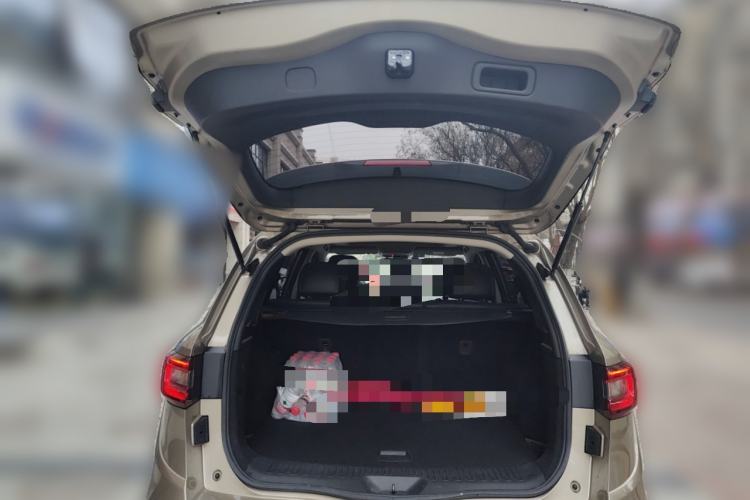 Used Renault Koleos 2018 2.0L Two-Wheel-Drive Luxury Edition Trunk