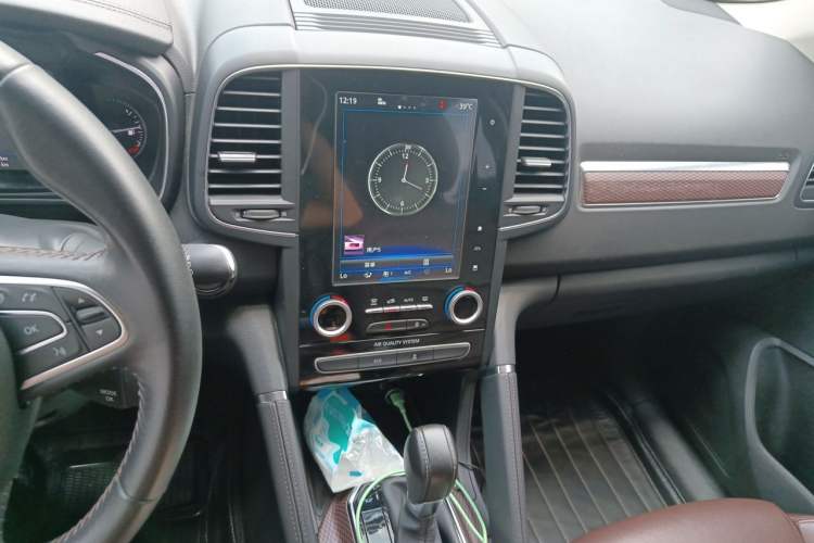 Used Renault Koleos 2018 2.0L Two-Wheel Drive 120th Anniversary Limited Edition Audio And AC Panel