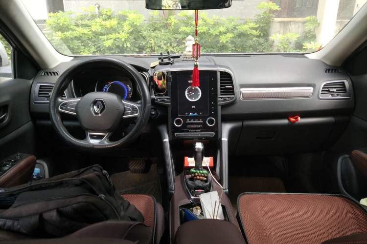 Used Renault Koleos 2018 2.0L Two-Wheel Drive 120th Anniversary Limited Edition Center Console