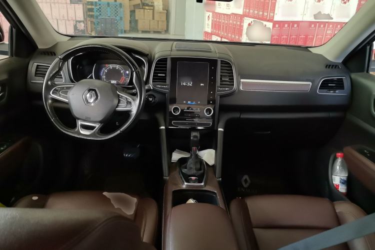 Used Renault Koleos 2018 2.0L Two-Wheel Drive 120th Anniversary Limited Edition Center Console
