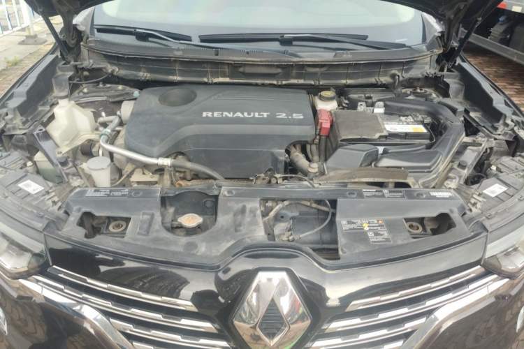 Used Renault Koleos 2018 2.5L Four-Wheel Drive Prestige Edition Engine Bay