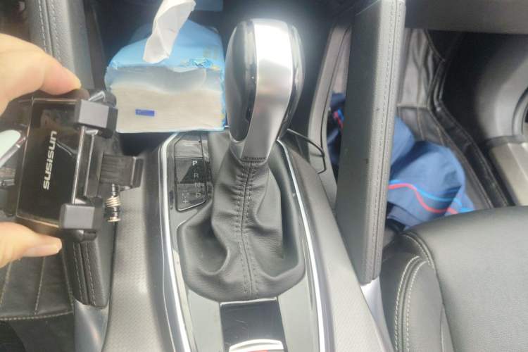 Used Renault Koleos 2018 2.5L Four-Wheel Drive Prestige Edition Gear Lever