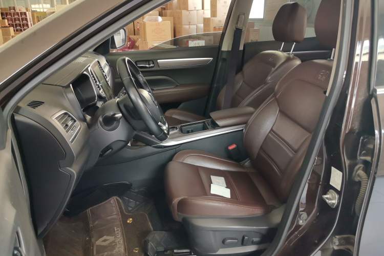 Used Renault Koleos 2018 2.0L Two-Wheel Drive 120th Anniversary Limited Edition Left Front Seat