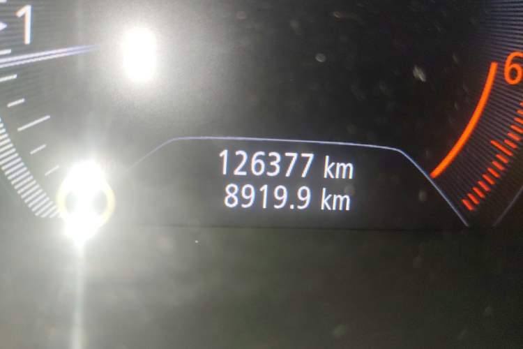 Used Renault Koleos 2018 2.5L Four-Wheel Drive Prestige Edition Odometer Close Up