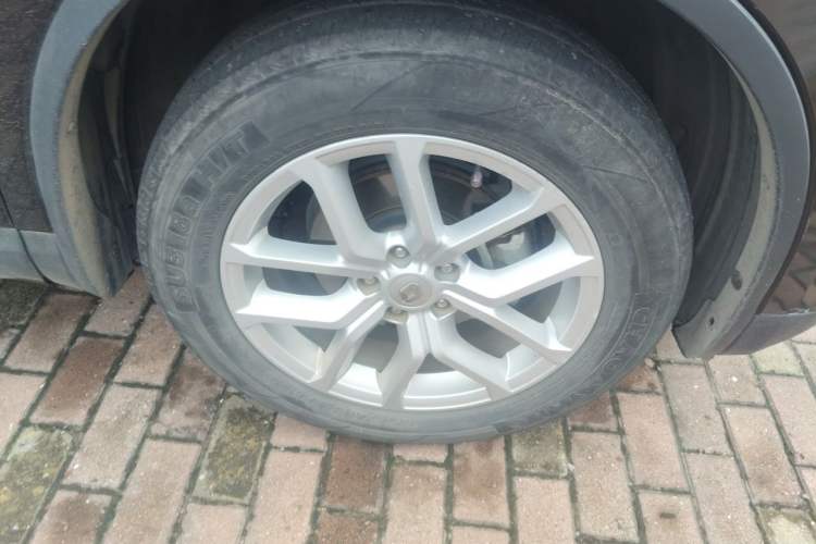 Used Renault Koleos 2018 2.5L Four-Wheel Drive Prestige Edition Right Front Wheel Hub