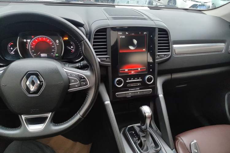 Used Renault Koleos 2018 2.0L Two-Wheel-Drive Luxury Edition Audio And AC Panel
