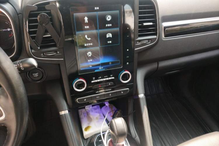 Used Renault Koleos 2018 2.5L Four-Wheel Drive Ultimate Edition Audio And AC Panel
