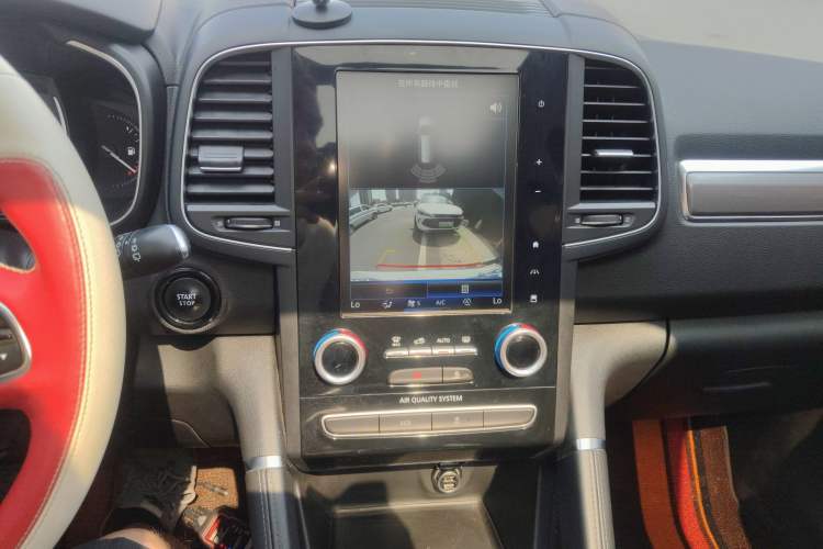 Used Renault Koleos 2018 2.0L Two-Wheel-Drive Luxury Edition Audio And AC Panel