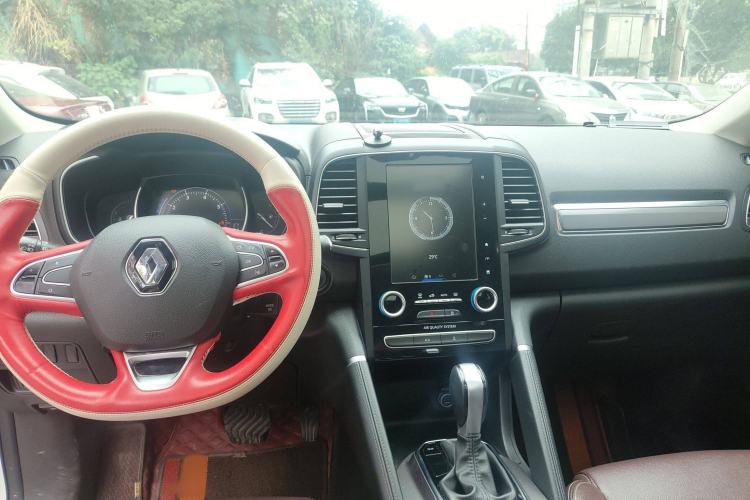 Used Renault Koleos 2018 2.0L Two-Wheel-Drive Luxury Edition Audio And AC Panel