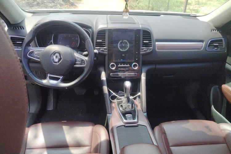 Used Renault Koleos 2018 2.0L Two-Wheel Drive 120th Anniversary Limited Edition Center Console