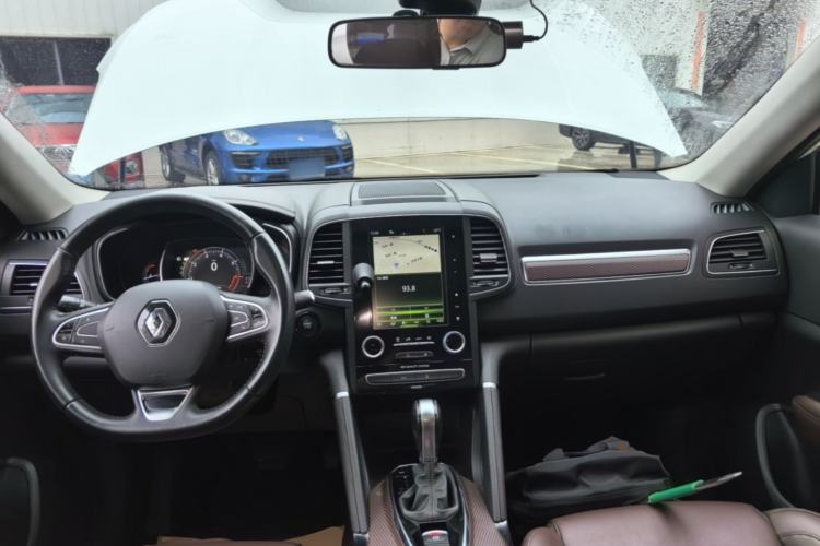 Used Renault Koleos 2018 2.0L Two-Wheel Drive 120th Anniversary Limited Edition Center Console