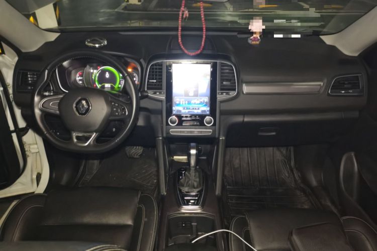 Used Renault Koleos 2018 2.0L Two-Wheel Drive Leading Edition Center Console