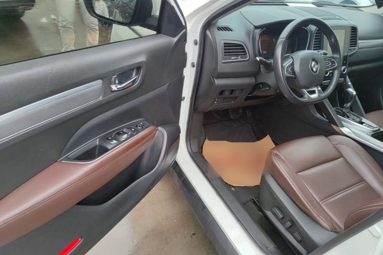 Used Renault Koleos 2018 2.0L Two-Wheel-Drive Luxury Edition Driver Seat