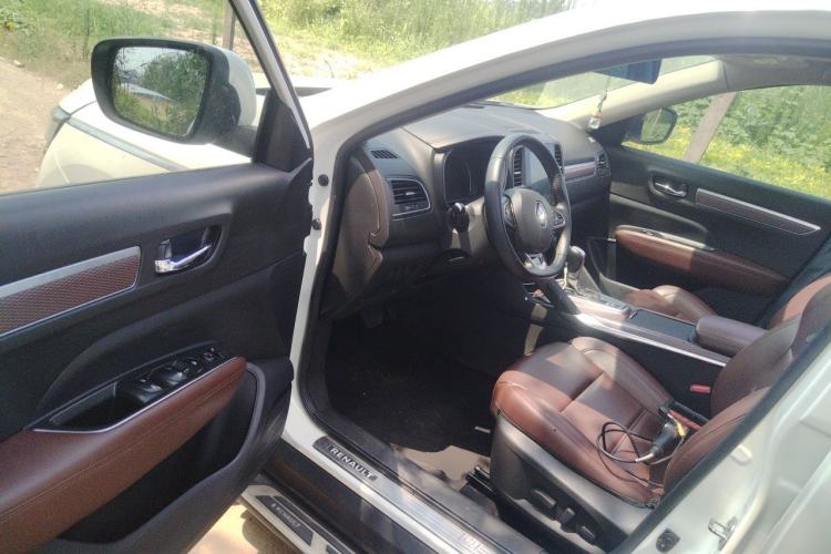 Used Renault Koleos 2018 2.0L Two-Wheel Drive 120th Anniversary Limited Edition Driver Seat