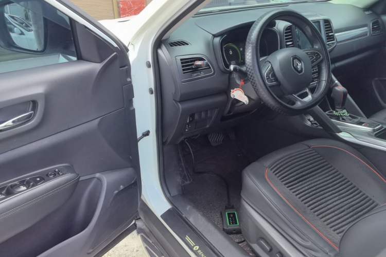 Used Renault Koleos 2018 2.0L Two-Wheel-Drive Luxury Edition Driver Seat