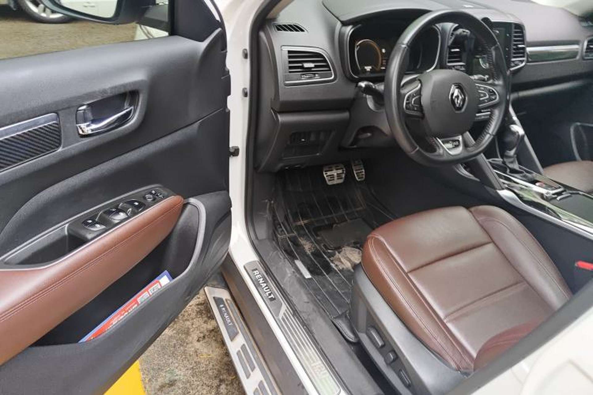 Used Renault Koleos 2018 2.5L Two-Wheel Drive 120th Anniversary Limited Edition Driver Seat