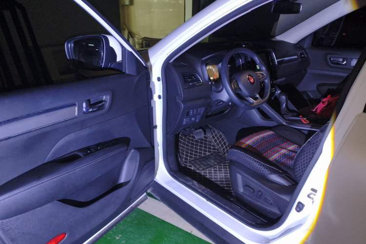 Used Renault Koleos 2018 2.0L Two-Wheel-Drive Luxury Edition Driver Seat