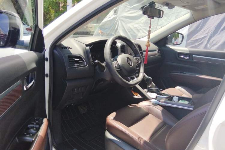 Used Renault Koleos 2018 2.0L Two-Wheel Drive 120th Anniversary Limited Edition Driver Seat