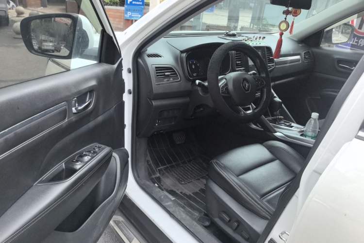 Used Renault Koleos 2018 2.0L Two-Wheel-Drive Luxury Edition Driver Seat