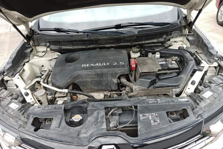 Used Renault Koleos 2018 2.5L Two-Wheel Drive 120th Anniversary Limited Edition Engine Bay