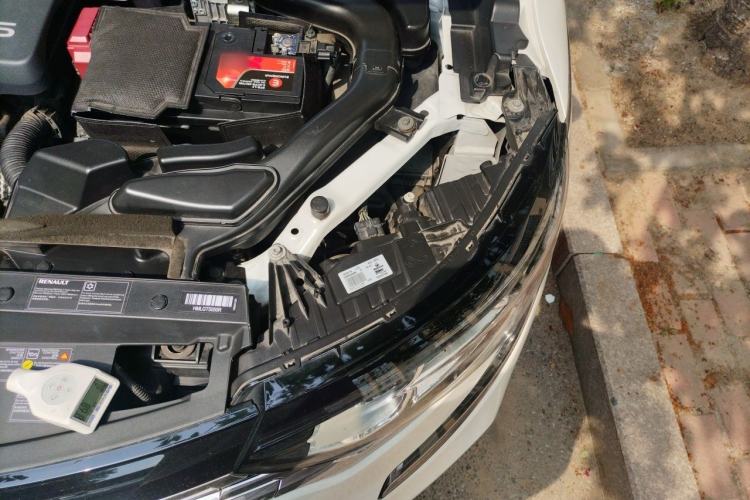 Used Renault Koleos 2018 2.5L Four-Wheel Drive Ultimate Edition Engine Bay Left