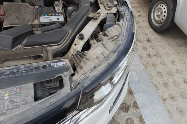 Used Renault Koleos 2018 2.0L Two-Wheel Drive 120th Anniversary Limited Edition Engine Bay Left