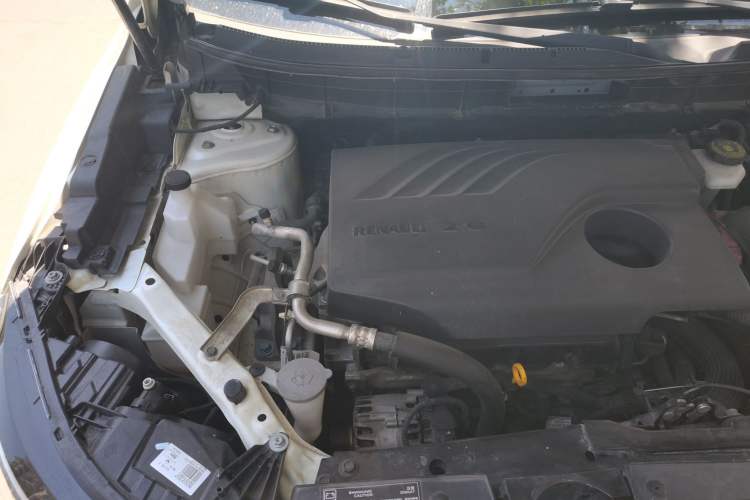 Used Renault Koleos 2018 2.0L Two-Wheel-Drive Luxury Edition Engine Bay Right