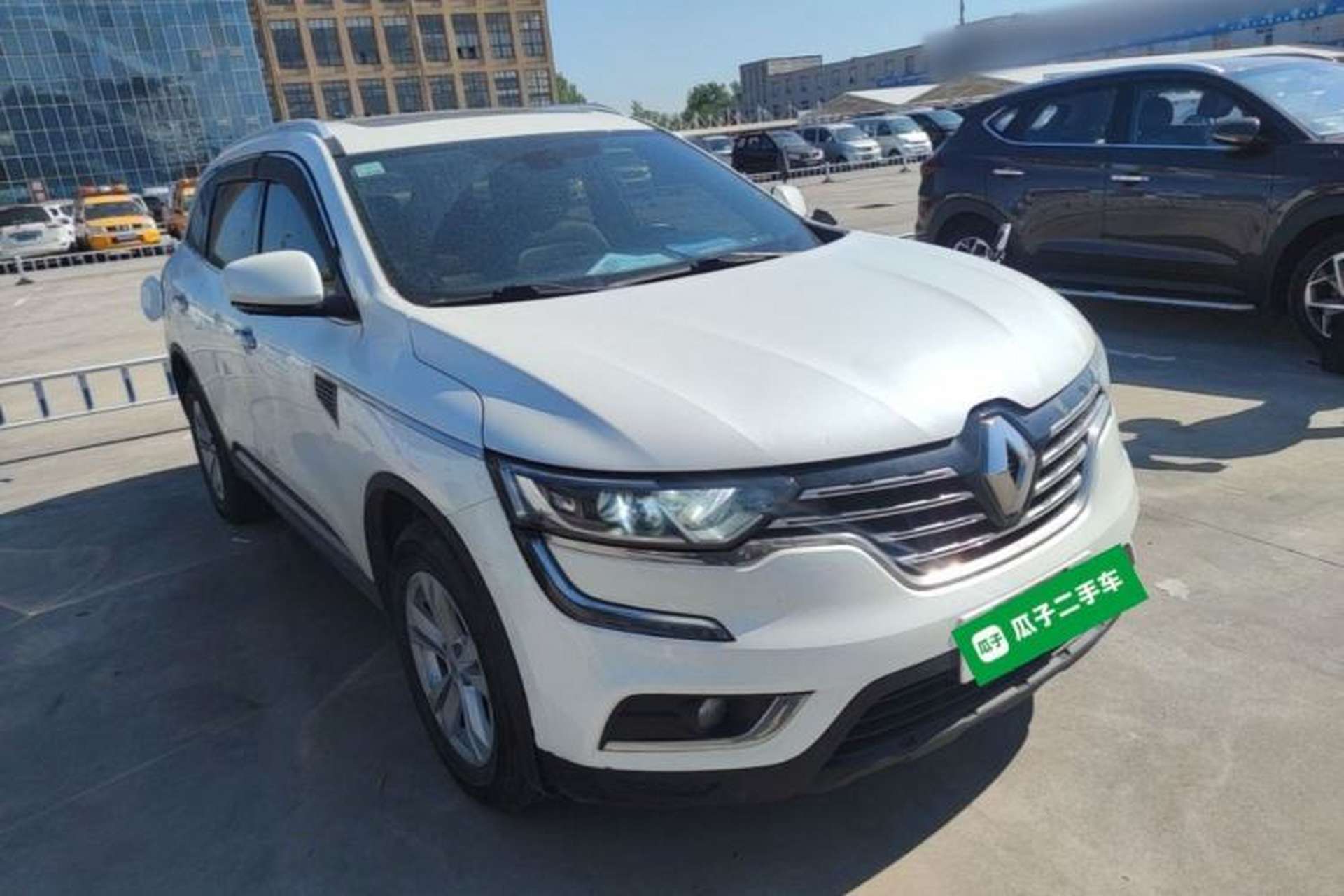 Used Renault Koleos 2018 2.0L Two-Wheel-Drive Luxury Edition Front Right 45 Deg