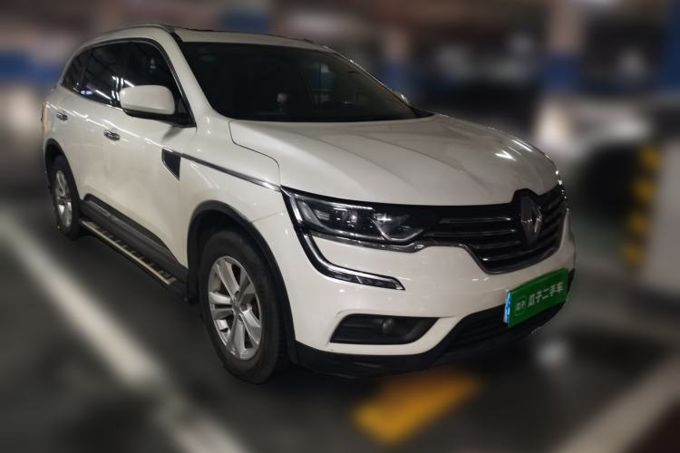 Used Renault Koleos 2018 2.0L Two-Wheel Drive Leading Edition Front Right 45 Deg