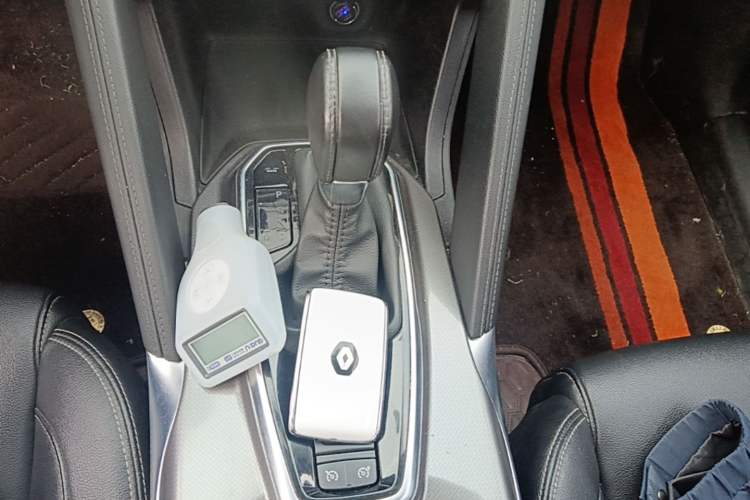 Used Renault Koleos 2018 2.0L Two-Wheel-Drive Luxury Edition Gear Lever