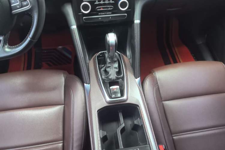 Used Renault Koleos 2018 2.0L Two-Wheel Drive 120th Anniversary Limited Edition Gear Lever