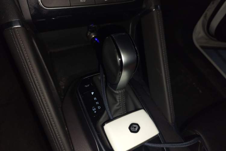 Used Renault Koleos 2018 2.5L Two-Wheel Drive Prestige Edition Gear Lever