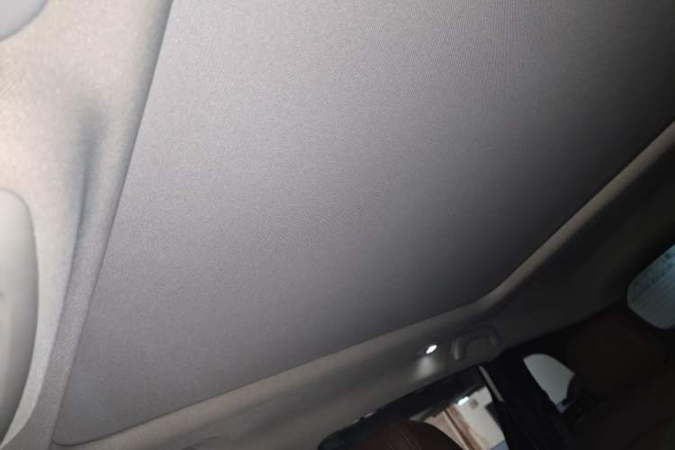 Used Renault Koleos 2018 2.5L Two-Wheel Drive 120th Anniversary Limited Edition Headliner