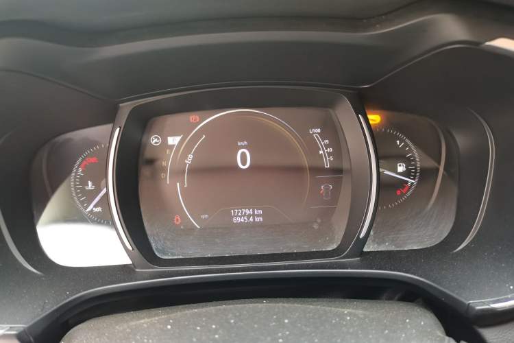 Used Renault Koleos 2018 2.0L Two-Wheel-Drive Luxury Edition Instrument Cluster