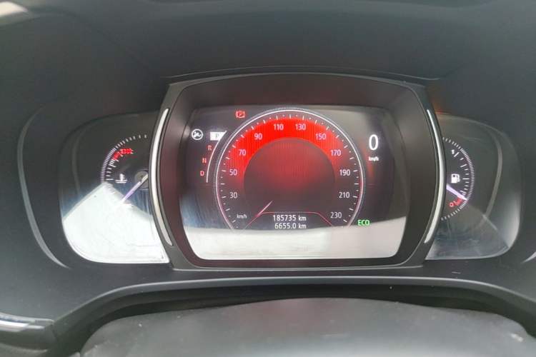 Used Renault Koleos 2018 2.0L Two-Wheel-Drive Luxury Edition Instrument Cluster