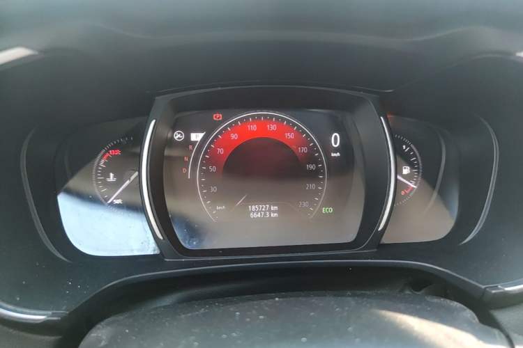 Used Renault Koleos 2018 2.0L Two-Wheel-Drive Luxury Edition Instrument Cluster