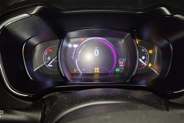 Used Renault Koleos 2018 2.0L Two-Wheel-Drive Luxury Edition Instrument Cluster