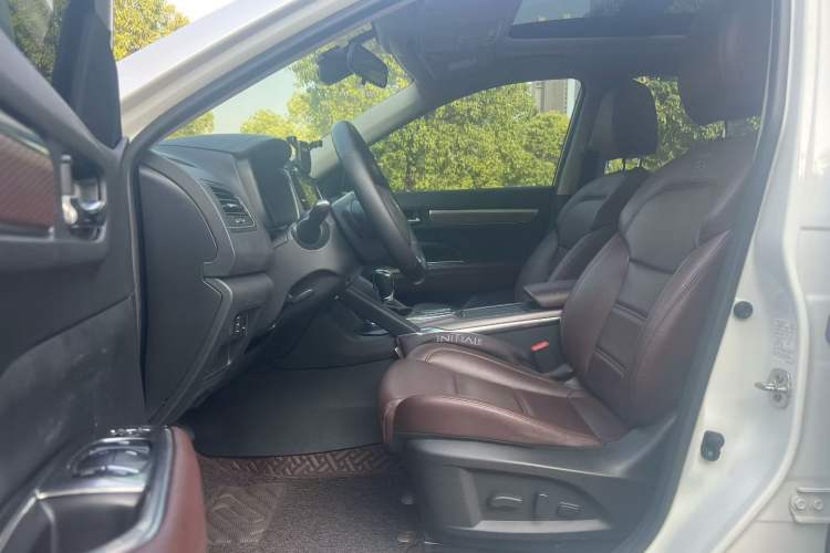 Used Renault Koleos 2018 2.0L Two-Wheel Drive 120th Anniversary Limited Edition Interior 2