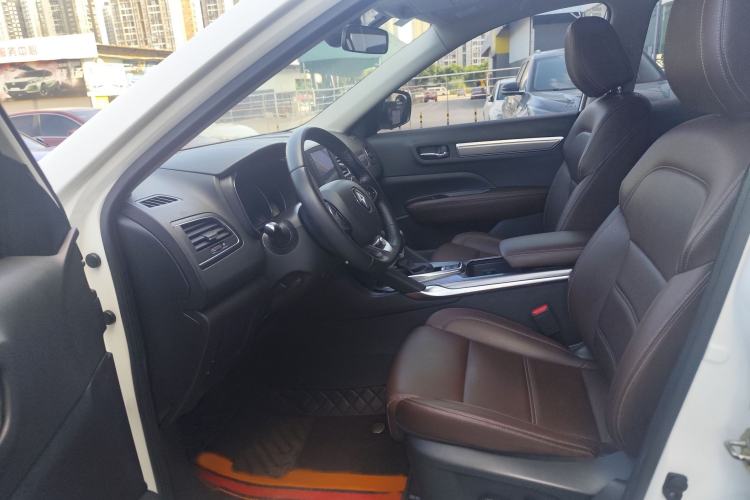 Used Renault Koleos 2018 2.0L Two-Wheel-Drive Luxury Edition Interior 4