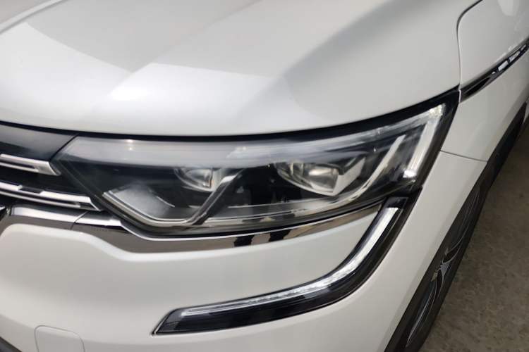 Used Renault Koleos 2018 2.0L Two-Wheel Drive 120th Anniversary Limited Edition Left Front Headlight