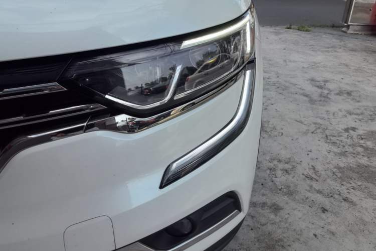 Used Renault Koleos 2018 2.0L Two-Wheel-Drive Luxury Edition Left Front Headlight
