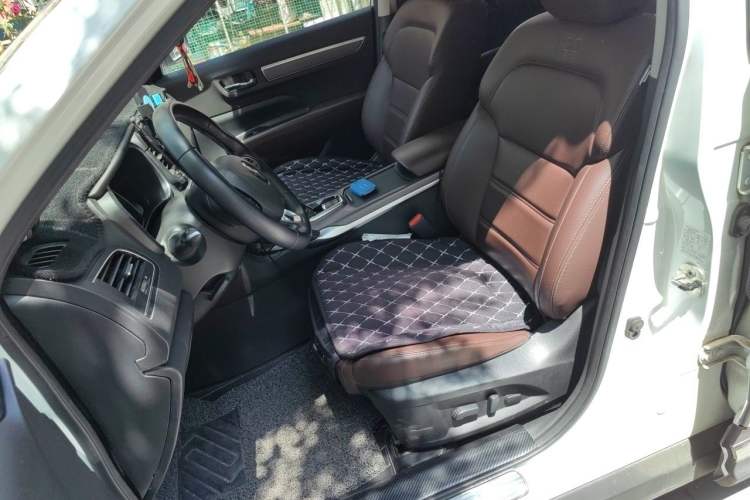 Used Renault Koleos 2018 2.0L Two-Wheel Drive 120th Anniversary Limited Edition Left Front Seat