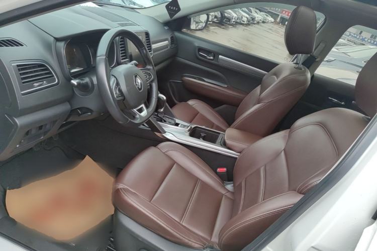 Used Renault Koleos 2018 2.0L Two-Wheel-Drive Luxury Edition Left Front Seat