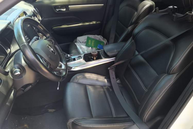 Used Renault Koleos 2018 2.0L Two-Wheel-Drive Luxury Edition Left Front Seat