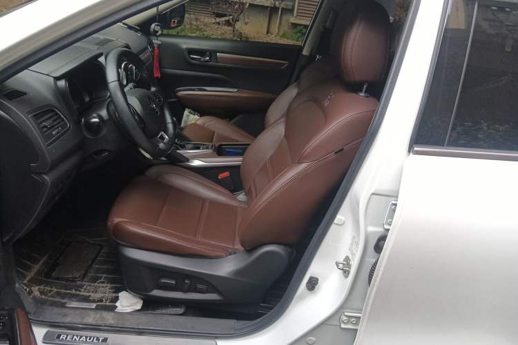 Used Renault Koleos 2018 2.0L Two-Wheel Drive 120th Anniversary Limited Edition Left Front Seat